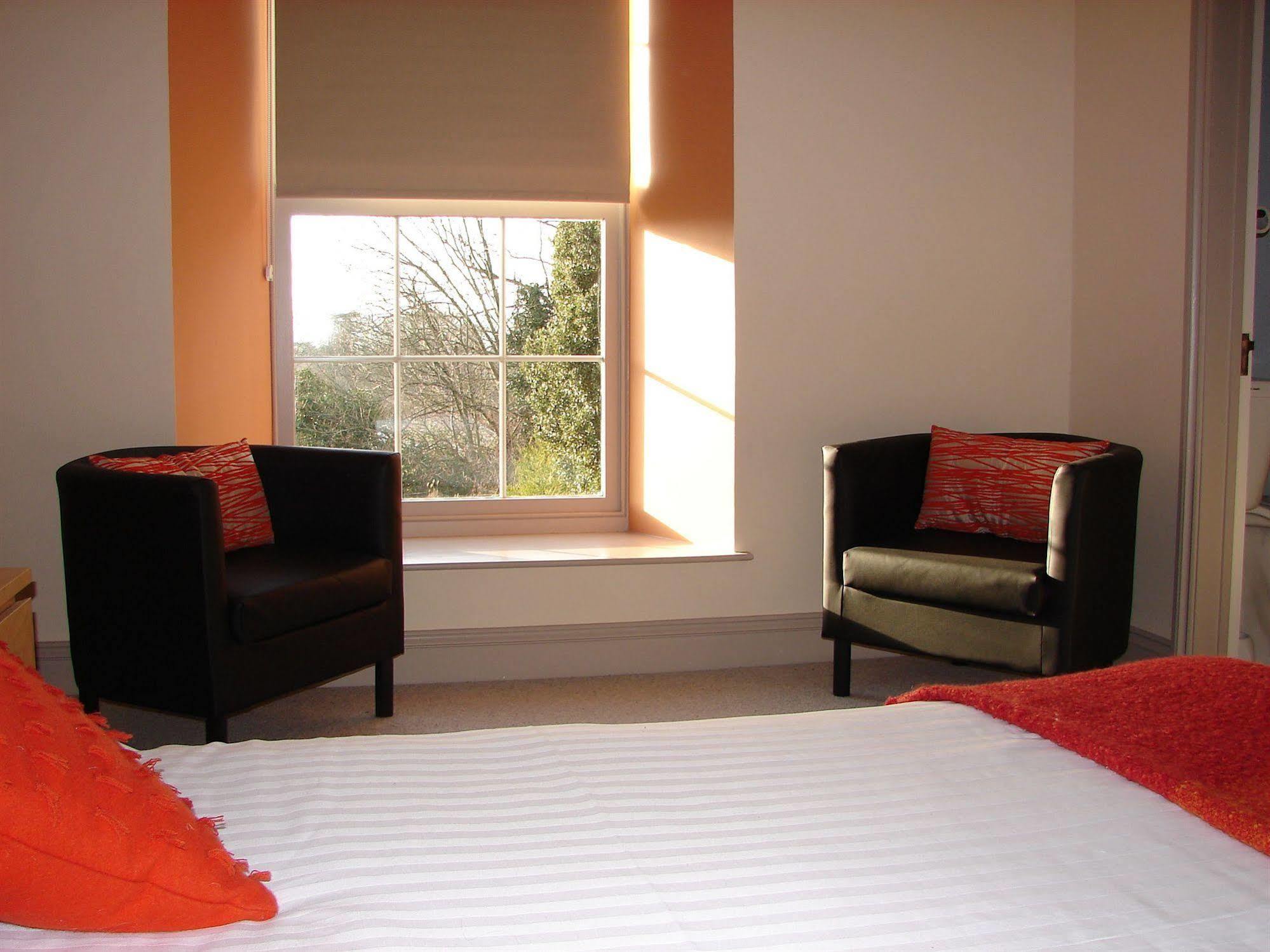 Tyglyn Hotel Aberaeron Bagian luar foto